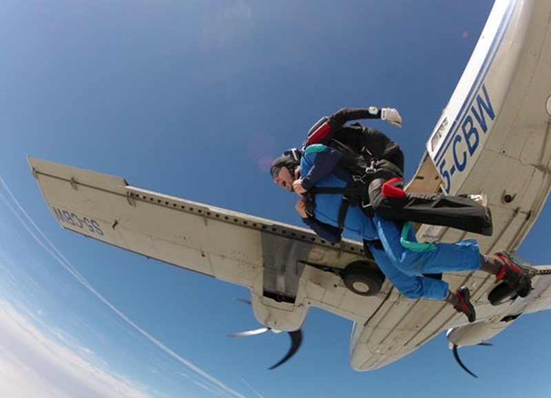 Skydiving — Lesce
