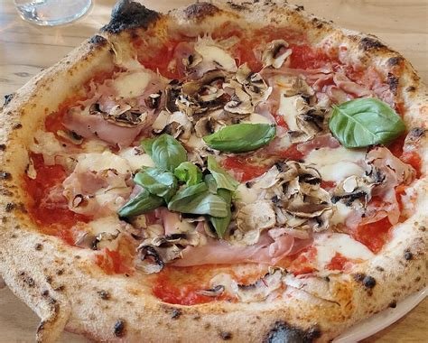 400 Gradi Kranj — Pizzeria Napoletana